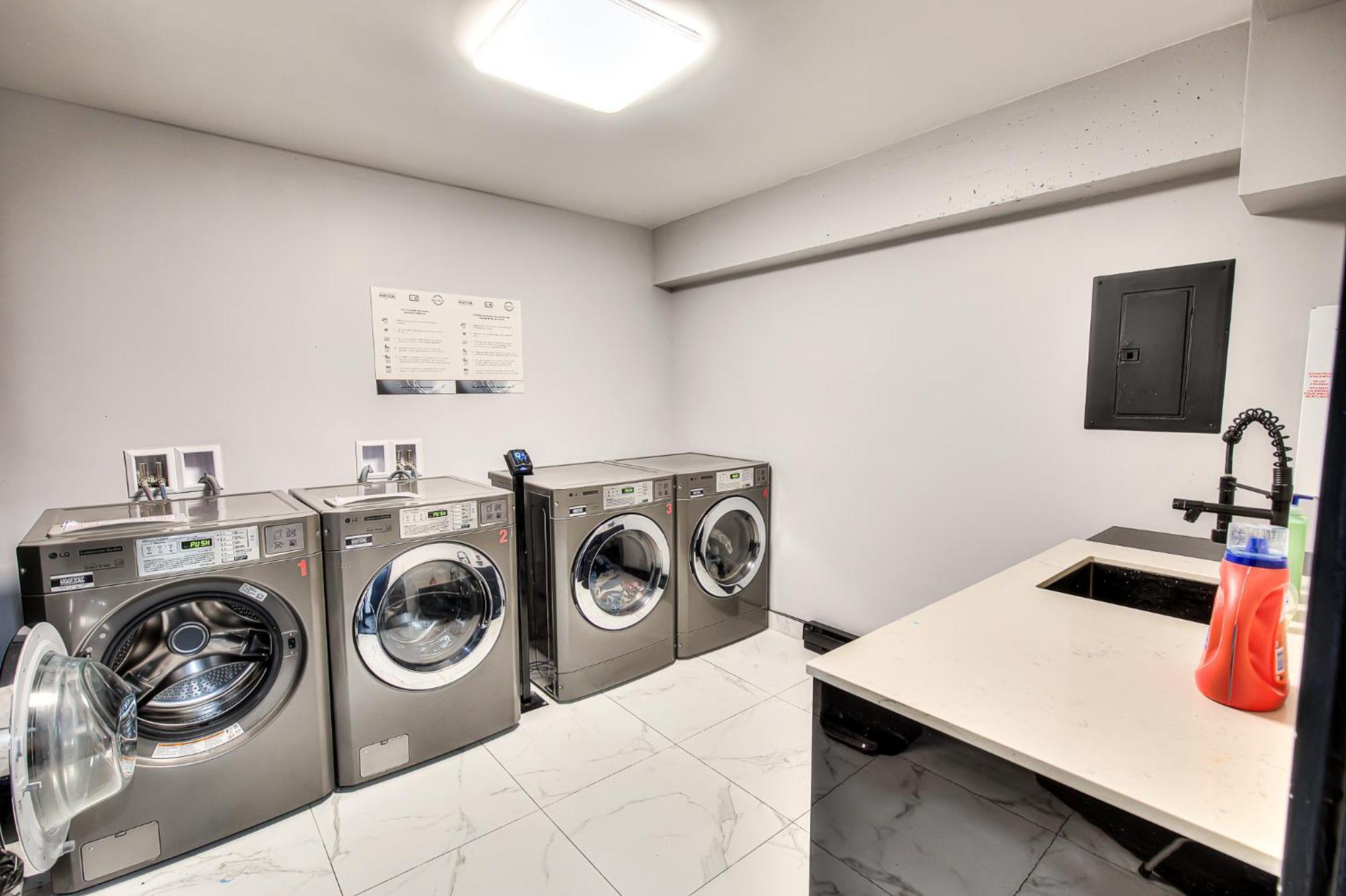 Ndg Dreams! New & Modern 3Br Easy City Life Montréal Dış mekan fotoğraf